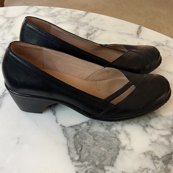 Clarks Shoes - Clarks Artisan Collection Black Leather 10